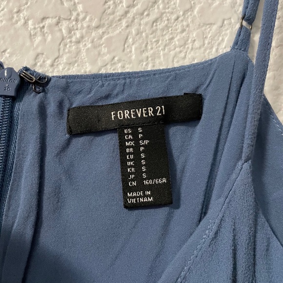 Forever 21 romper - Picture 3 of 3